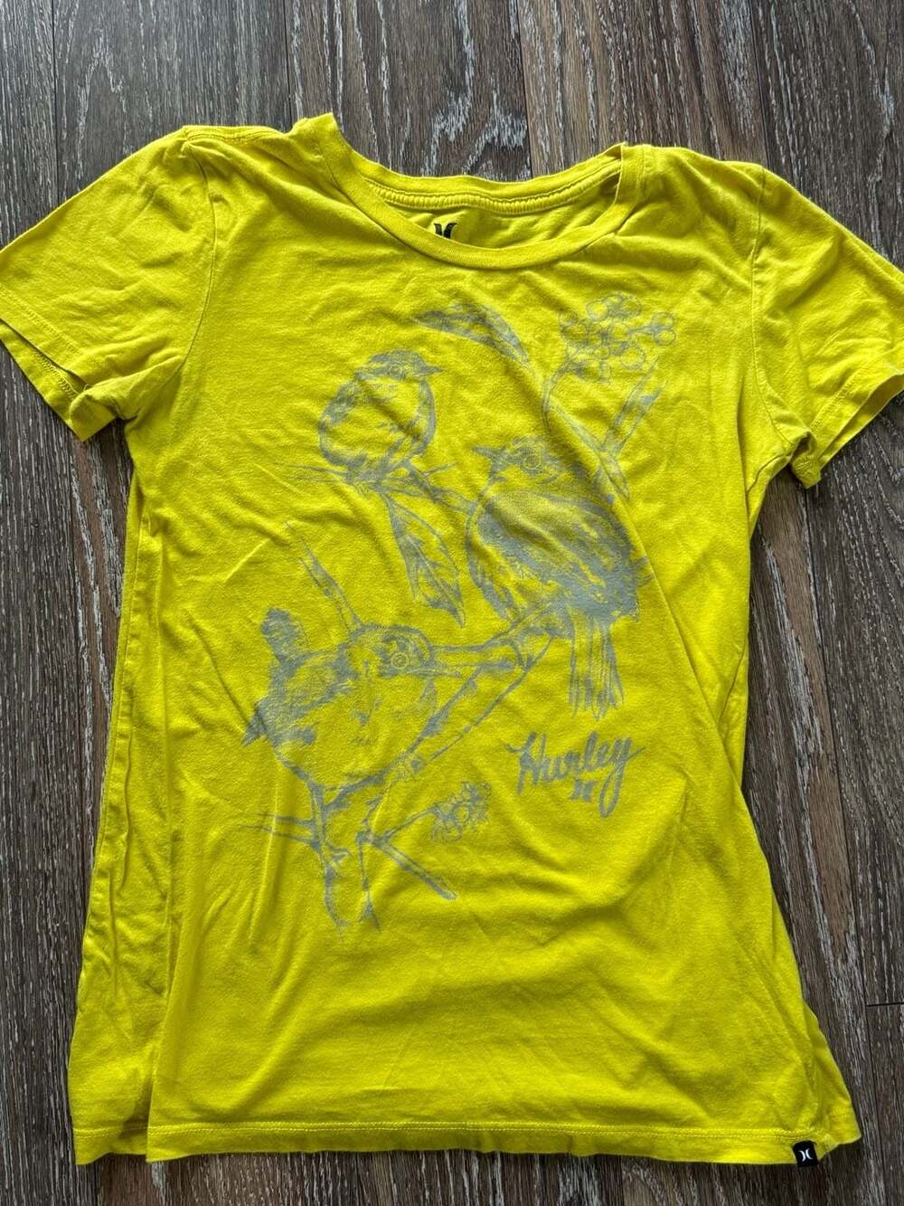 Hurley Yellow Bird Graphic T-Shirt XL